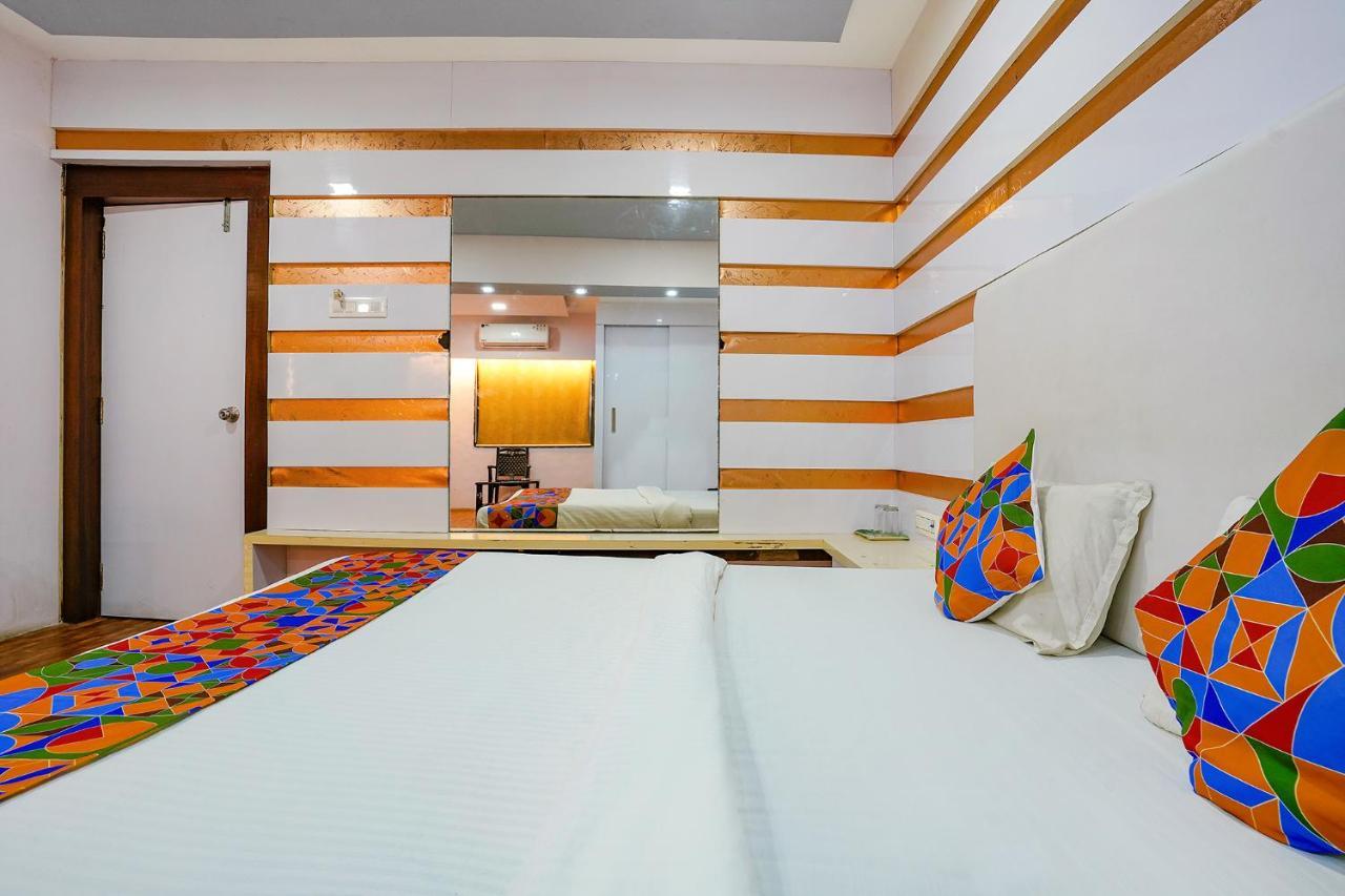 Готель Fabexpress Vinyasa Residency Бхияндар Екстер'єр фото